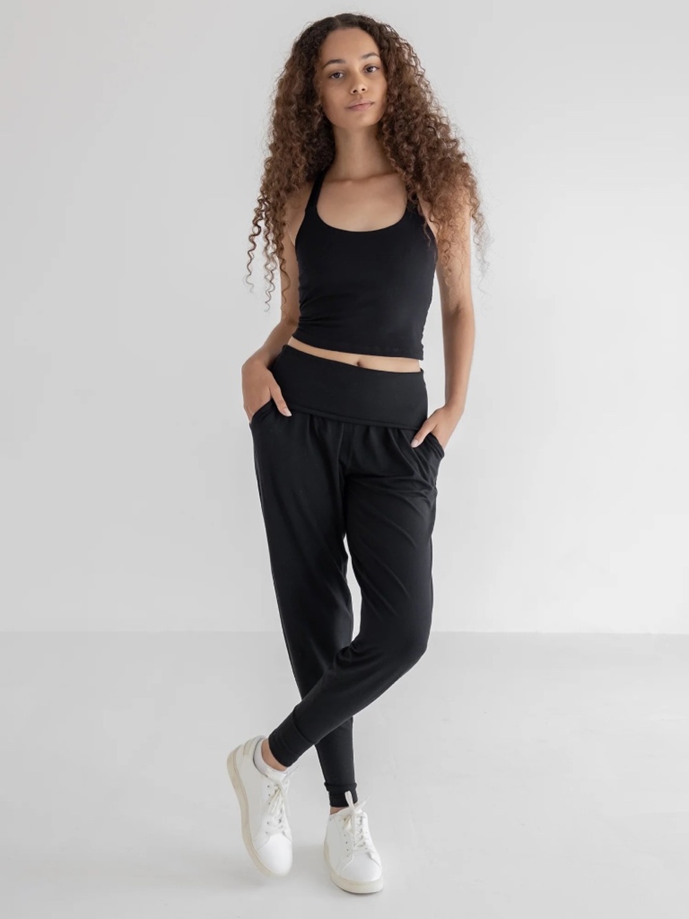 Imbodhi Activewear - Pippa Harem Yoga Pant in Black (M)